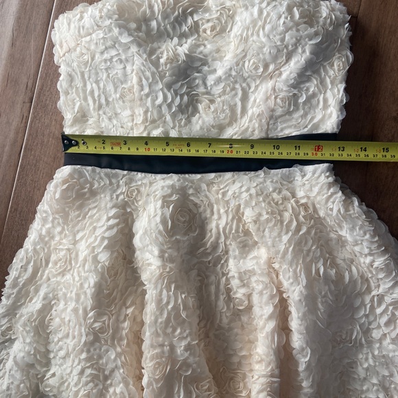 Forever 21 Dress - Picture 4 of 11